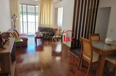 Apartamento com 115m2 3 quartos de frente Travessa Santa Leocádia em Copacabana
