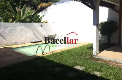 Casa em condomínio fechado com 2 quartos à venda na Rua Guapimirim, Vila Valqueire, Rio de Janeiro