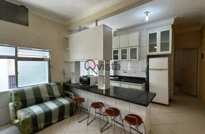 Apartamento apenas 50m da praia à venda na enseada no guarujá | qvista inteligência imobiliária gua