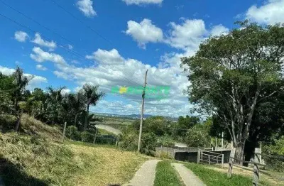 Chácara à venda na estrada municipal  marambaia em caçapava.