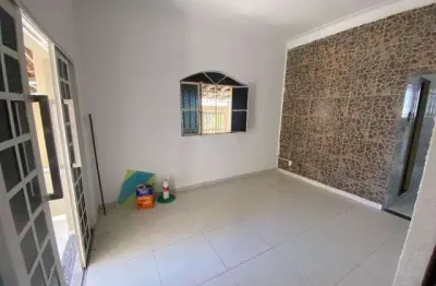 Casa para Venda em São Gonçalo, Gradim, 2 dormitórios, 1 banheiro, 3 vagas