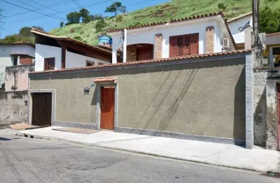 Casa para Venda em São Gonçalo, Barro Vermelho, 2 dormitórios, 4 banheiros, 1 vaga