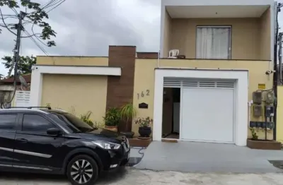 Casa para Venda em Niterói, Santa Barbara, 4 dormitórios, 1 suíte, 3 banheiros, 1 vaga