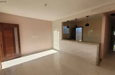 Casa para Venda em Maricá, Cordeirinho, 2 dormitórios, 1 suíte, 2 banheiros, 2 vagas