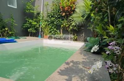 Casa com piscina à venda em ilha comprida/sp no balneário atlântico com escritura e averbação da casa na matrícula possibilitando financiamento bancário
