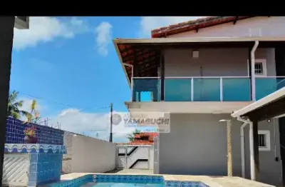 Casa com piscina, próximo a praia, 230 mts de área construída, ilha comprida-sp