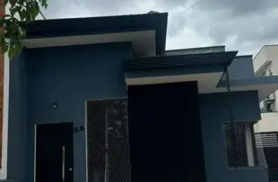 Casa em condomínio fechado com 2 quartos à venda na leone a. camera, 64, buru, salto por r$ 780.000
