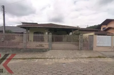 Casa com 3 quartos à venda no itoupava central, blumenau , 212 m2 por r$ 720.000