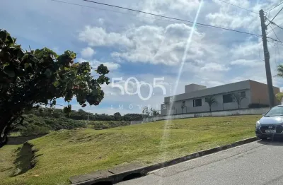 Oportunidade de terreno à venda para fazer seu projeto de sonho em área de 1002m² e muito bem localizado no condomínio.