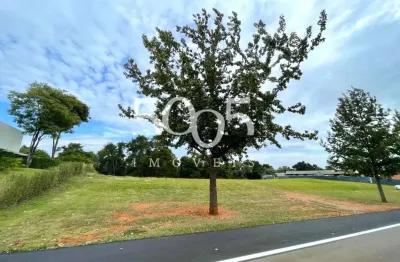 Lindo e exclusivo lote com 3067m2 no condomínio quinta da baroneza em bragança paulista.  fundo para área de preservação, topografia com leve declive
