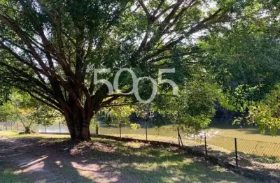A vida no interior é maravilhosa! venda de incrível lote de 4.156 m2, com 3.500 m2 de terraplanagem já realizada.