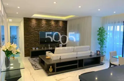 Lindo apartamento mobiliado à venda no edifício city parque com 130m2. com sala 2 ambientes, varanda gourmet com vista para a serra, 2 suítes