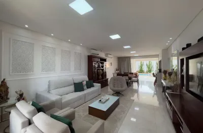 Casa à venda no condomínio saint paul com 4 suítes, 276m² de área construída e 360m² de área total.