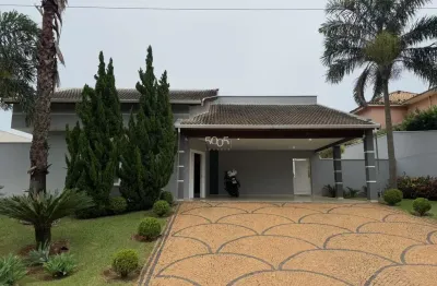 Excelente casa térrea à venda no condomínio santa monica em itu com 248m2 de construção e 802m2 de terreno.