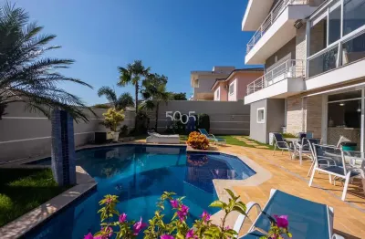 Casa sobrado em condomínio à venda no condomínio jardim theodora, 4 suítes, 425m² de área construída e 602m² de área total