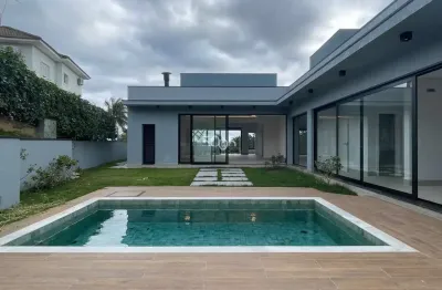 Casa em condomínio à venda no condomínio campos de santo antônio, 3 suítes, 307 m² de construção