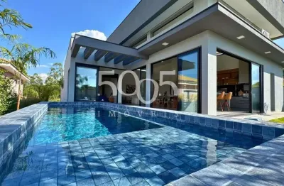 Casa de condomínio à venda no condomínio campos de santo antônio ii, 4 suítes, 354m² construídos e 700m² de terreno.