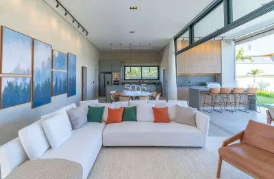 Casa térrea mobiliada e decorada em condomínio à venda, condomínio villas do golf em itu, sp. 3 suítes, 503m² de terreno e 279m² construídos