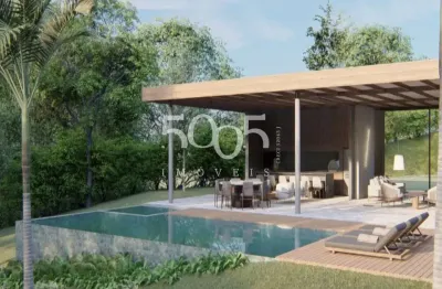 Lindo projeto por sala03 arquitetura e vista permanente para a área verde. em seus 640m2 de área construída e 2186m2 de terreno, conta com 5 suítes