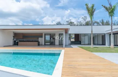 Casa à venda no condomínio terras de são josé l, com 819m² de área construída e 2238m² de área total.