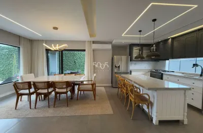 Casa à venda no condomínio vila dos manacás com 295m2 de construção, sendo 374m2 de terreno.