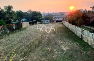 Terreno à venda no cond. village castelo com 1300m²