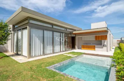 Casa térrea à venda no Condomínio Villas do Golfe em Itu com 265 m² e 4 suítes