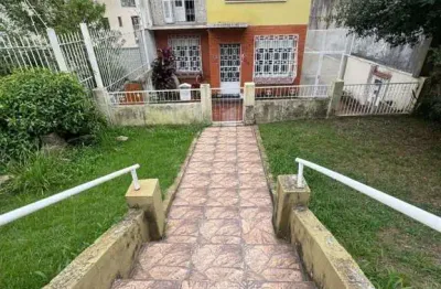 Casa com 3 quartos para alugar no Menino Deus, Porto Alegre 
