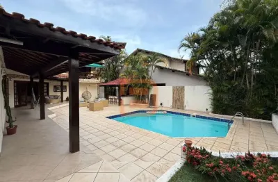 Casa com 4 quartos para alugar em Itaipu, Niterói 