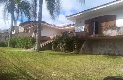 Casa com 5 quartos à venda no Centro, Colombo 