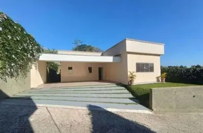 Casa com 3 quartos para alugar na Rua Uruana, 09, Chácara dos Junqueiras, Carapicuíba