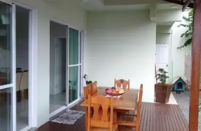 Casa à venda, 3 quartos, 1 suíte, 2 vagas, tabuleiro - camboriú/sc