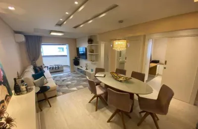 Apartamento reformado e decorado localizado na quadra do mar em balneário camboriú. para | centro, balneário camboriú, santa catarina