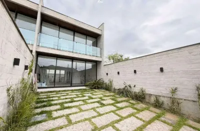 Ótima casa com 143m² construídos com 3 suítes (sendo 1 master) para | rio pequeno, camboriú, santa catarina