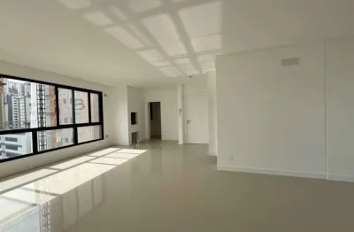 Apartamento com 3 quartos à venda na Rua 3310, Centro, Balneário Camboriú