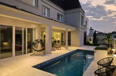 Casa com 5 quartos à venda na Rua Coronel Benjamin Vieira, Centro, Camboriú