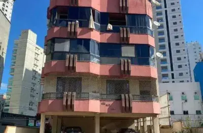 Residencial heil: funcionalidade e vista privilegiada no centro de itapema