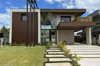 Casa mobiliada á venda, no condomínio Caledônia em Camboriú-SC