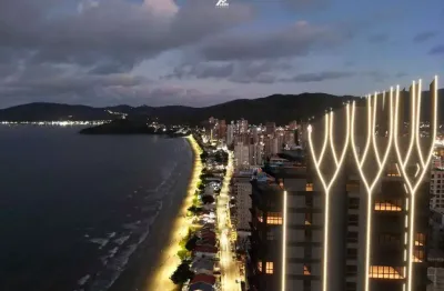 Duplex com alma de adega: sofisticação em dois níveis