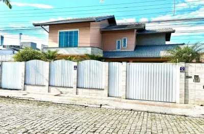 Casa com 3 quartos à venda na Rua 2850, Centro, Balneário Camboriú