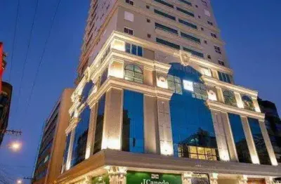Apartamento com 4 quartos à venda na Rua 231, Meia Praia, Itapema