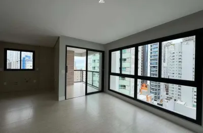 Apartamento no centro de balneário camboriú, próximo ao supermercado de angelina.