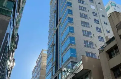 Apartamento com 3 quartos à venda na Rua 319, Meia Praia, Itapema