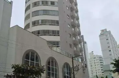 Apartamento finamente decorado próximo a av. brasil