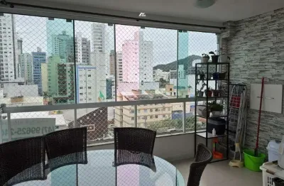 Apartamento 2 suítes mobiliado com varanda gourmet, 2 vagas — balneário camboriú (pioneiros)