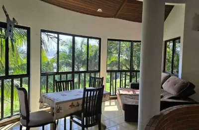 Casa à venda com 4 suítes, 3 andares, balneário camboriú (barra) – frente, vista mar