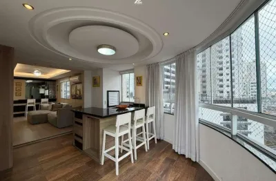 Apartamento à venda com 3 dormitórios em localização privilegiada de balneário camboriú.