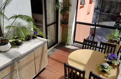 Apartamento com 2 quartos, 80 metros da praia em balneário camboriú