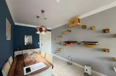 Apartamento quadra mar com vista mar no centro de balneário camboriú.