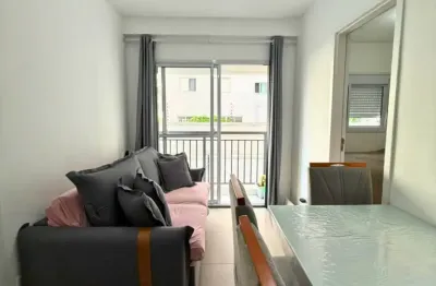 Apartamento à venda de 38m², 2 quartos, sacada e 1 vaga de carro